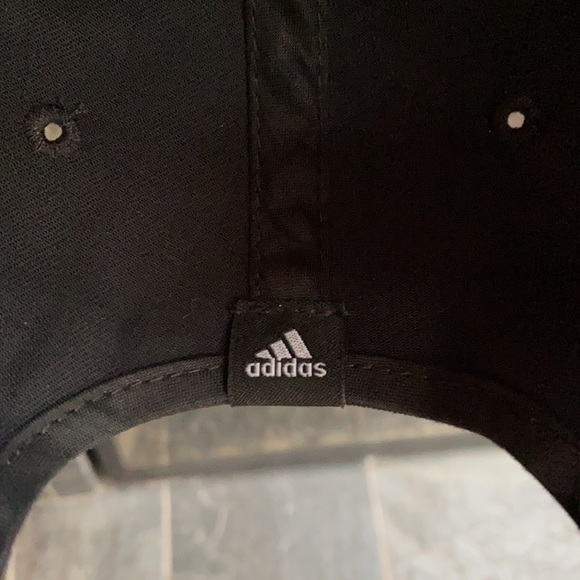 💕 Adidas Baseball Hat Japan Only Limited Edition - Picture 3 of 7